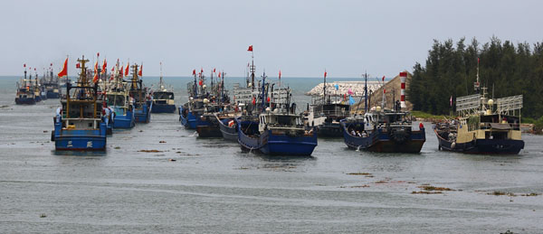 Hainan abre novo porto depois do fim da proibi??o de pesca