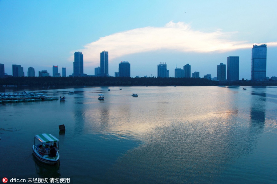 Lago Xuanwu poderá se tornar em uma estancia das águas