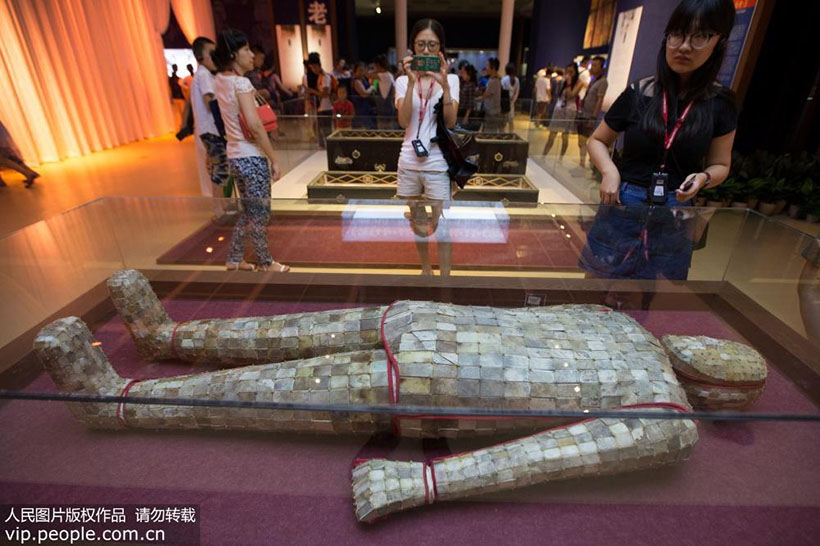 Antiga civiliza??o egípcia e dinastia Han da China em exposi??o em Nanjing