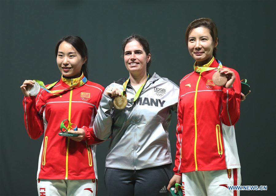 Atiradoras chinesas conquistam prata e bronze em carabina três posi??es a 50m