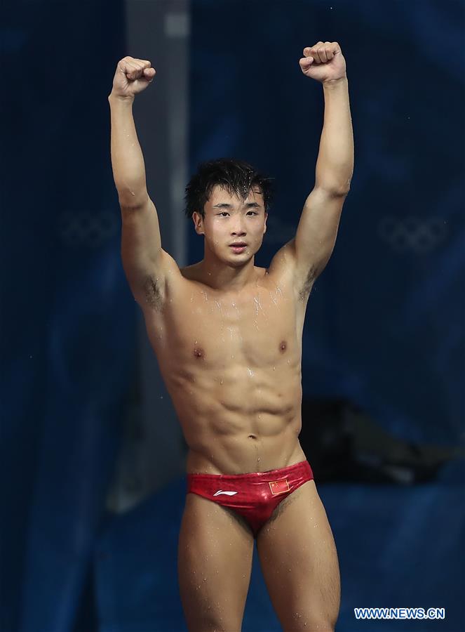 Rio 2016: Cao Yuan vence medalha de ouro no trampolim de 3m masculino