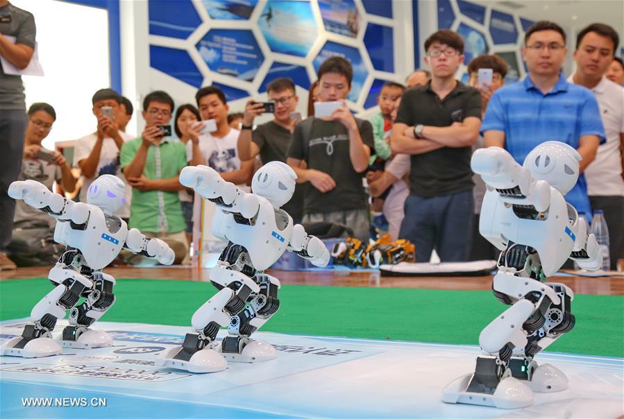 Cidade chinesa realiza evento de inova??o para universitários