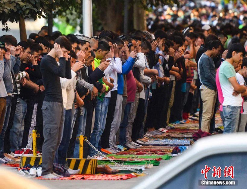 Mu?ulmanos em Xinjiang celebram Festa do Sacrifício