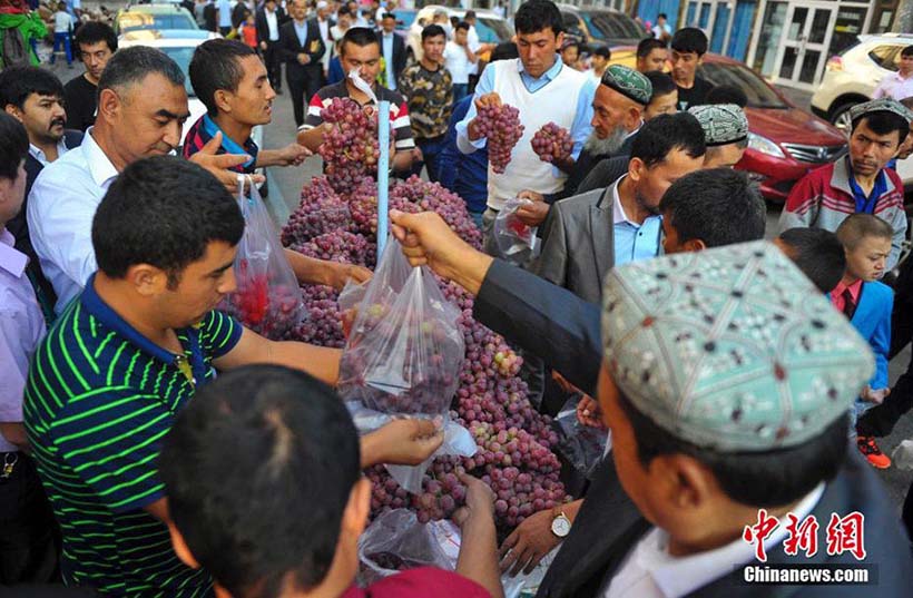 Mu?ulmanos em Xinjiang celebram Festa do Sacrifício