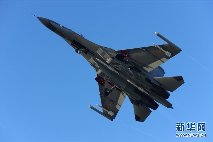 Avi?es militares chineses realizam exercício de simula??o de combate no Pacífico Ocidental