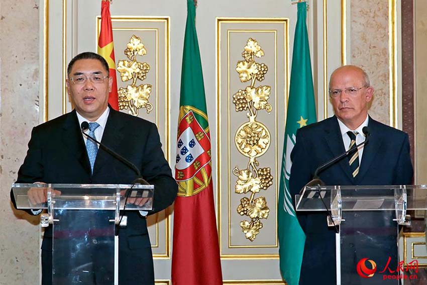 Chefe do executivo de Macau visita Portugal para incrementar coopera??o económica e promo??o da língua portuguesa