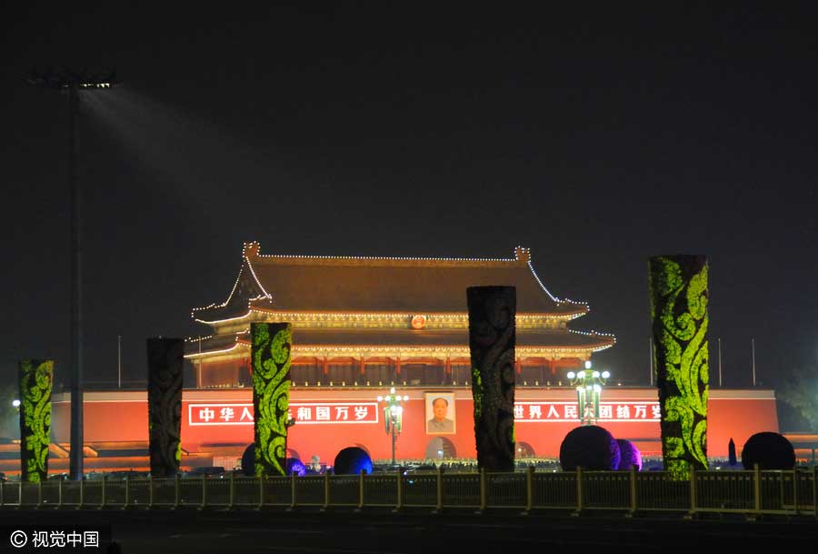 Pra?a Tian’anmen pronta para a chegada do Dia Nacional