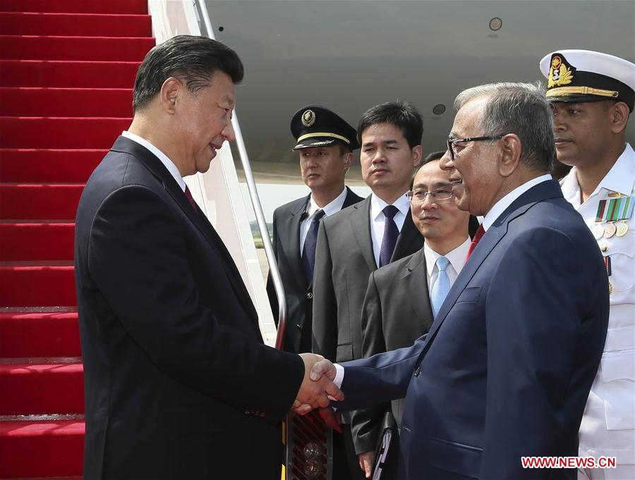 Presidente chinês chega a Bangladesh para visita de Estado