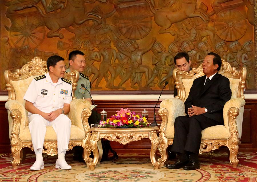 Frota chinesa visita Camboja para impulsionar la?os navais