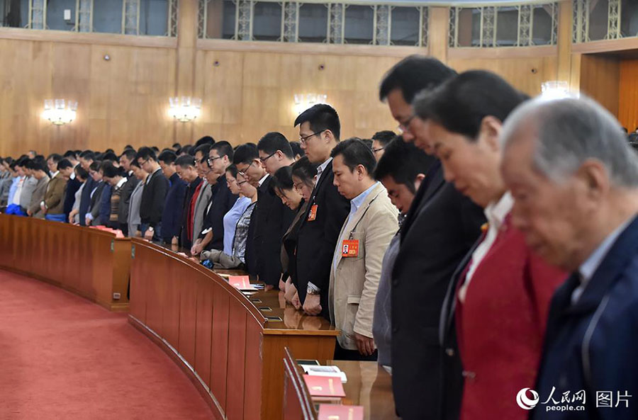 Xi Jinping: Longa Marcha é um “momento imponente” no rejuvenescimento da na??o chinesa