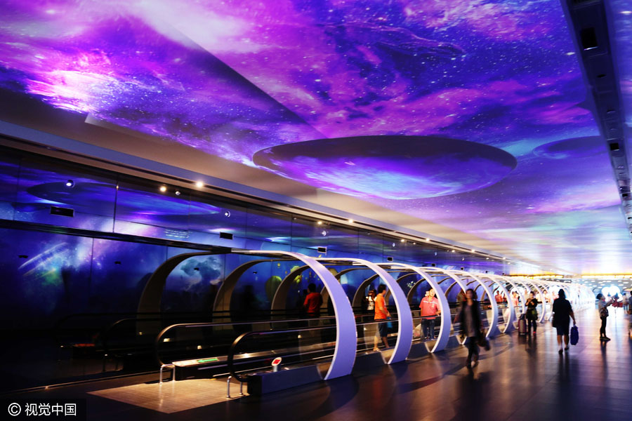 Inaugurado “Túnel no Espa?o-Tempo” no aeroporto de Guangzhou