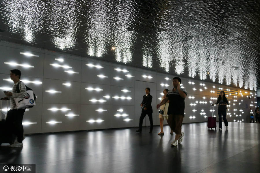 Inaugurado “Túnel no Espa?o-Tempo” no aeroporto de Guangzhou