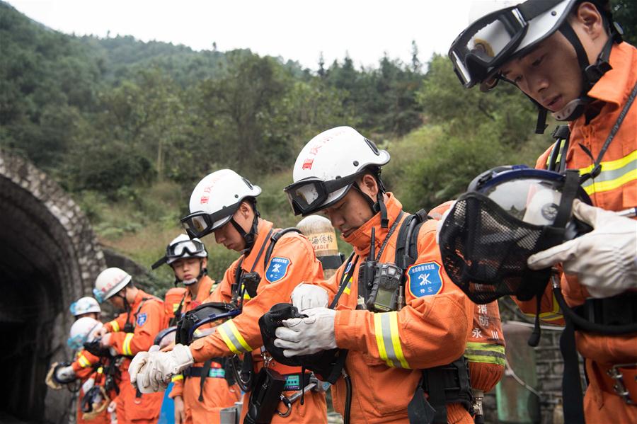 Sobe para 18 número de mortos em explos?o em mina de carv?o no sudoeste da China