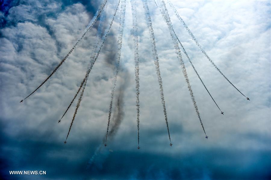 Red Arrows britanicos em destaque no Show Aéreo da China