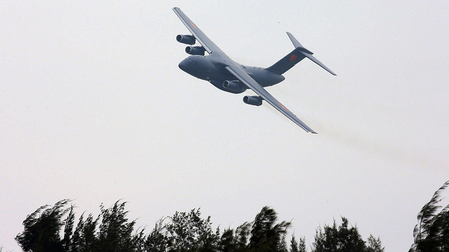 Avi?o de transporte Y-20 exibido em Zhuhai