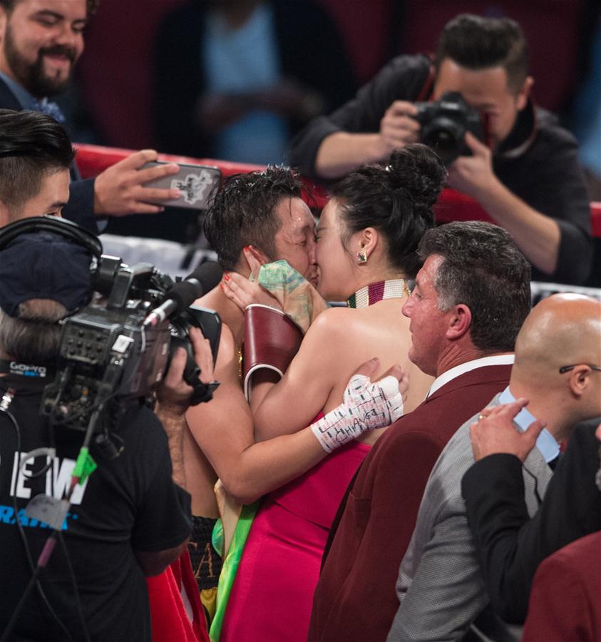 Chinês Zou Shiming é campe?o mundial da categoria peso-mosca da WBO