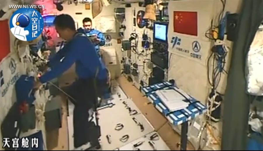 Diário espacial de Tiangong para a Terra: Finalmente eu aprendi a correr