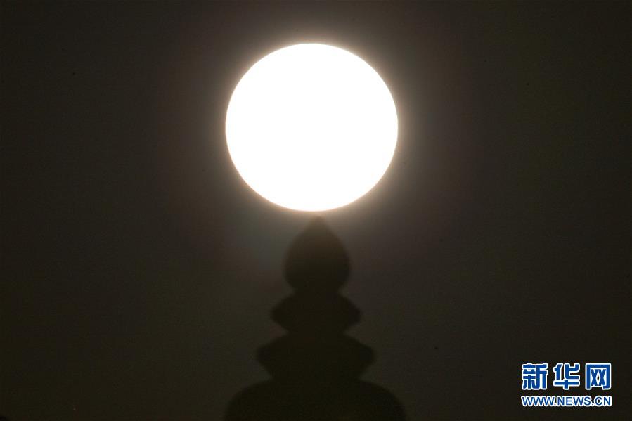 “Superlua” vista da China