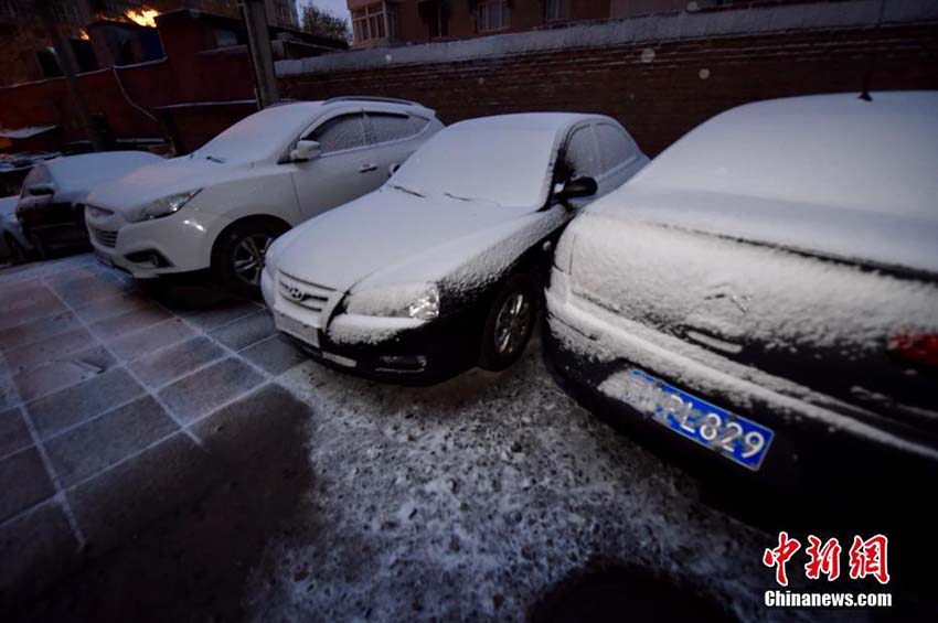 Beijing pintada de branco na primeira queda de neve do ano