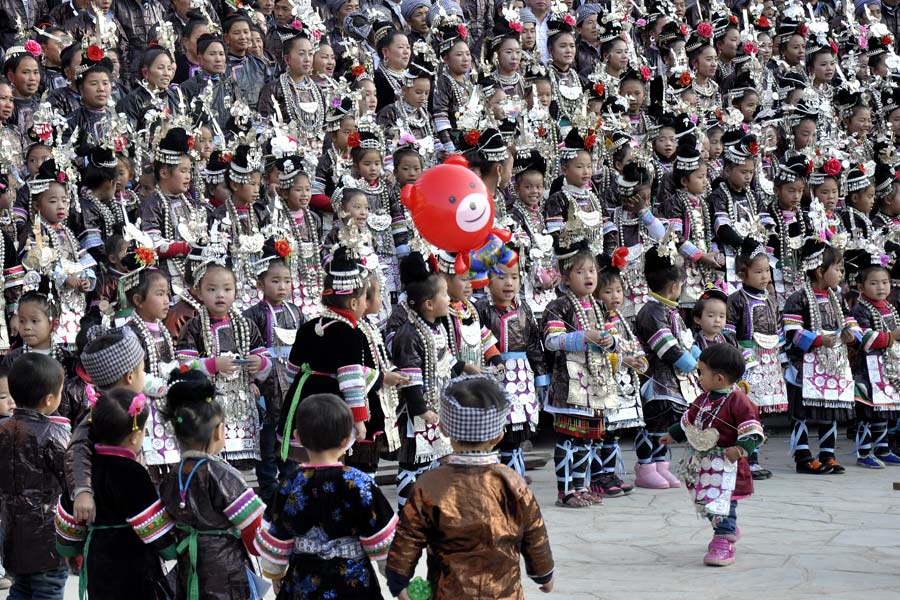 Express?o musical étnica apresentada em Guizhou