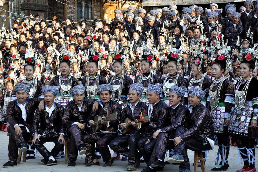 Express?o musical étnica apresentada em Guizhou