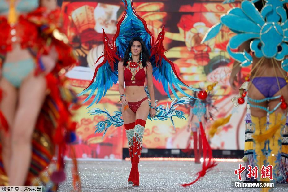 Desfile anual da marca Victoria’s Secret em Paris