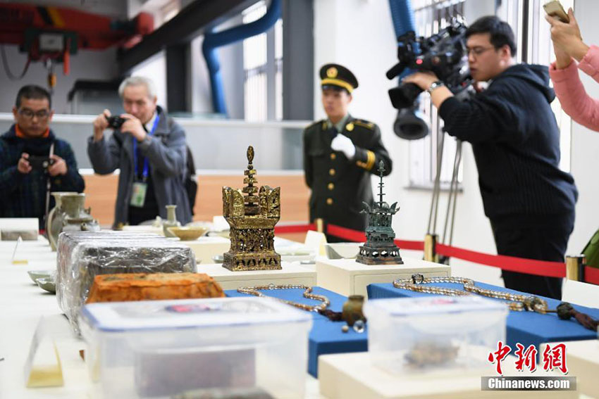 Shanghai exp?e novas relíquias encontradas nas ruínas Qinglong