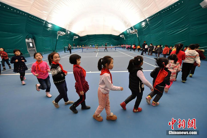 Escola em Hebei instala ginásio inflável para evitar a polui??o