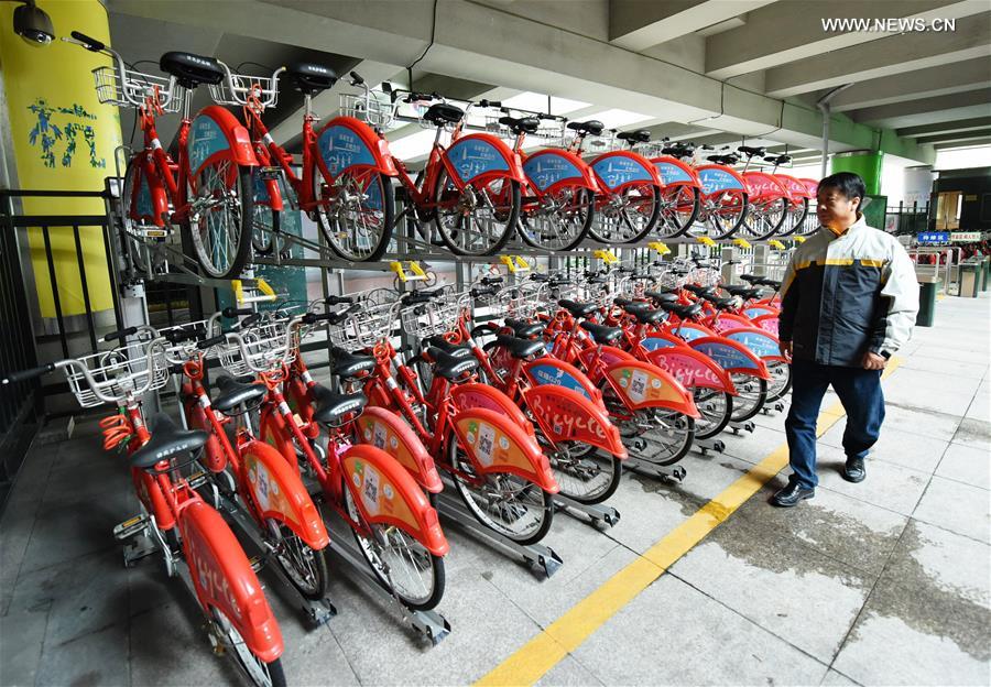 Cidades chinesas incentivam os cidad?os ao uso de bicicletas