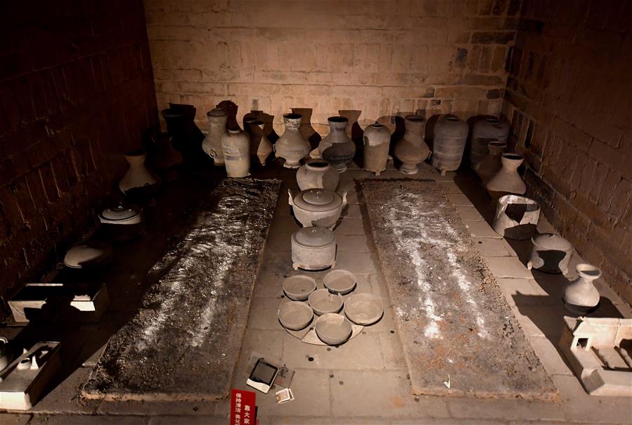 Museu exibe 25 túmulos antigos descobertos na regi?o de Luoyang