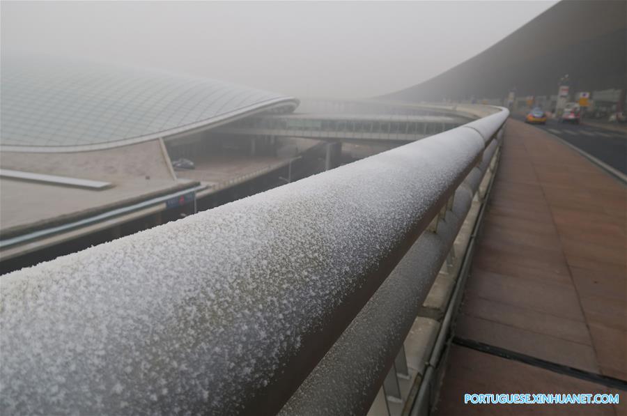 Polui??o pesada provoca atrasos generalizados e cancelamentos de voos em Beijing