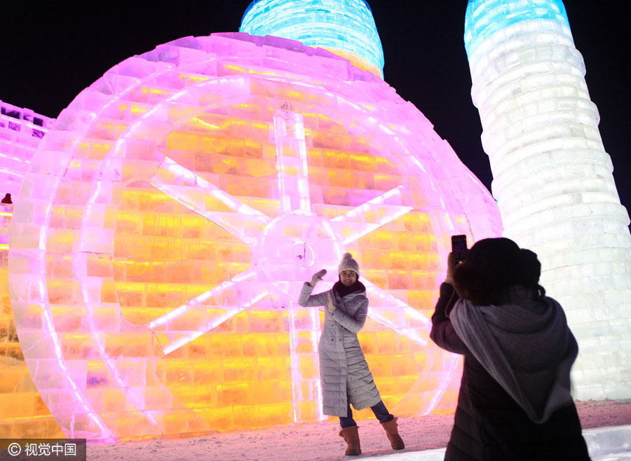 Inaugura??o experimental do Mundo de Gelo e Neve de Harbin