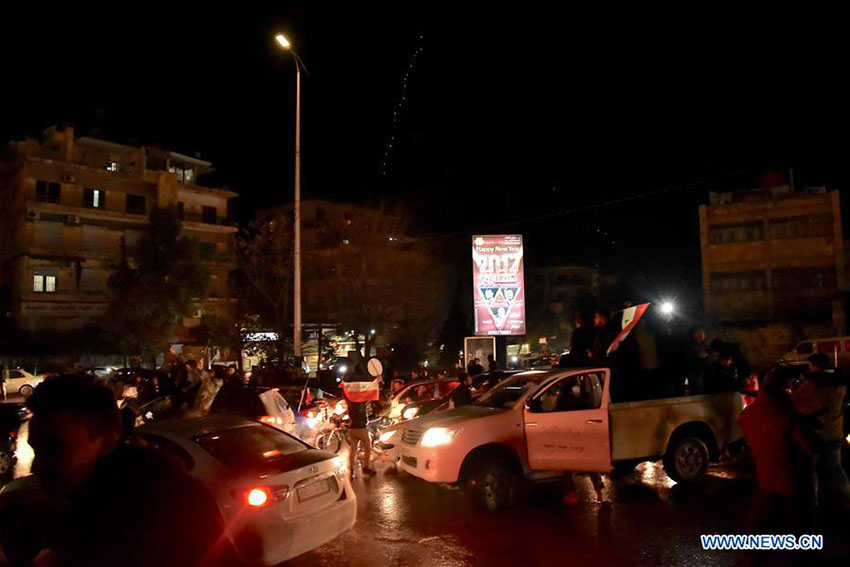 Exército Sírio declara libera??o do leste de Alepo