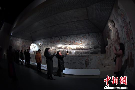 Exposi??o sobre as Cavernas de Dunhuang é realizada no sudoeste da China