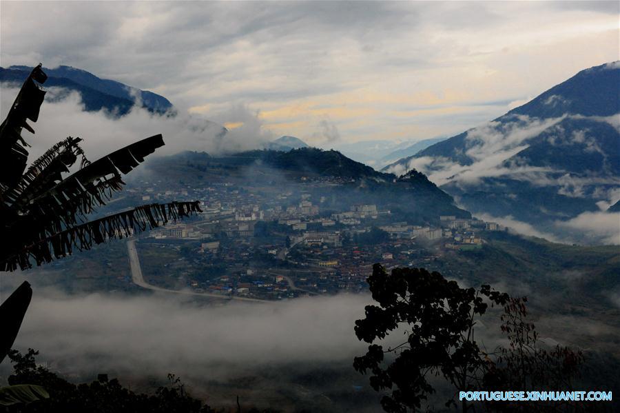 Paisagem de inverno na regi?o sudeste do Tibete