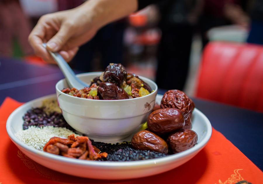 China celebra tradicional Festival de Laba 