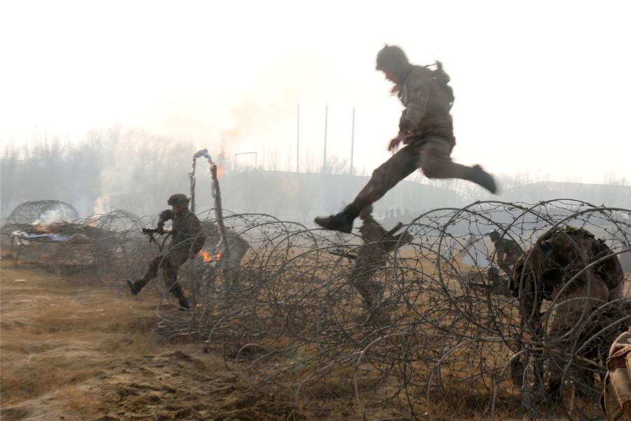 Exército de Liberta??o do Povo realizou a primeira manobra de 2017