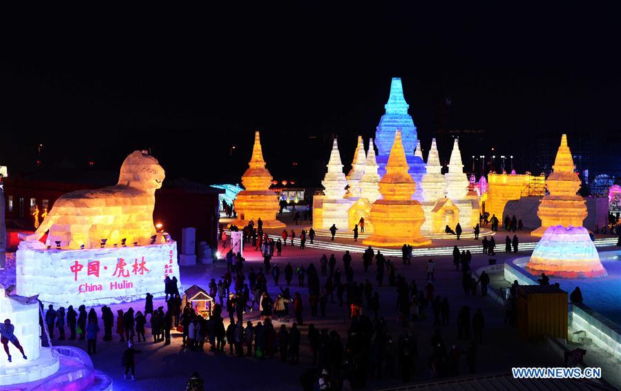 Mundo de Gelo e Neve abre ao público em Harbin
