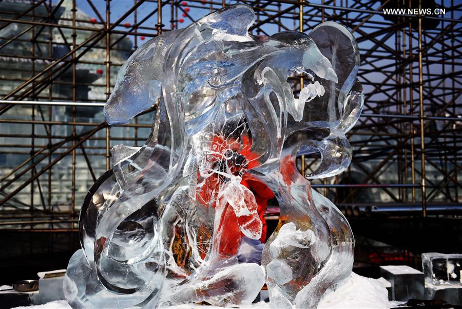 31a Competi??o Internacional de Escultura em Gelo encerrada em Harbin