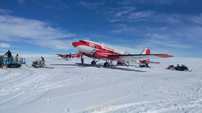 Primeira aeronave de asa fixa da China aterra com sucesso no ponto mais alto do Pólo Sul
