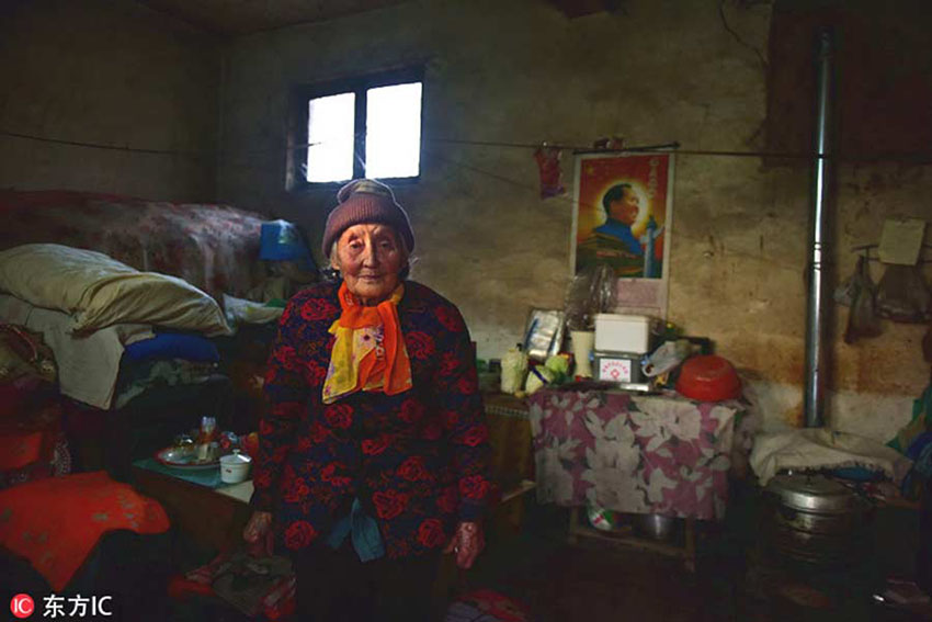 Liga??o de uma mulher sino-russa de 92 anos à China