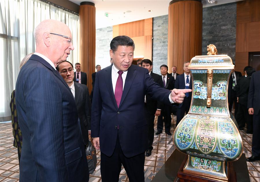 Presidente chinês: Fórum Econ?mico Mundial marca o rumo da economia global