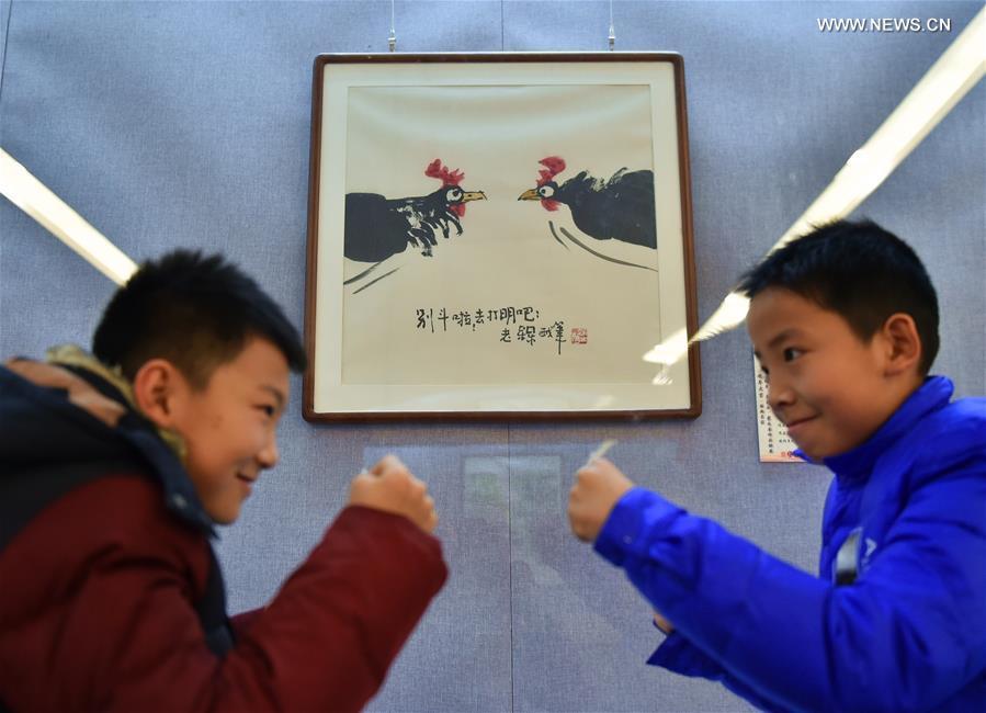 Exposi??o temática dedicada ao ano do galo inaugurada em Shanxi