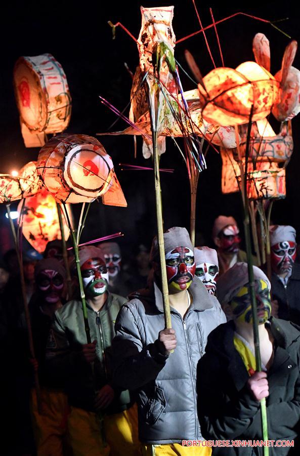 Celebra??es do Festival das Lanternas s?o realizadas em Anhui no leste da China