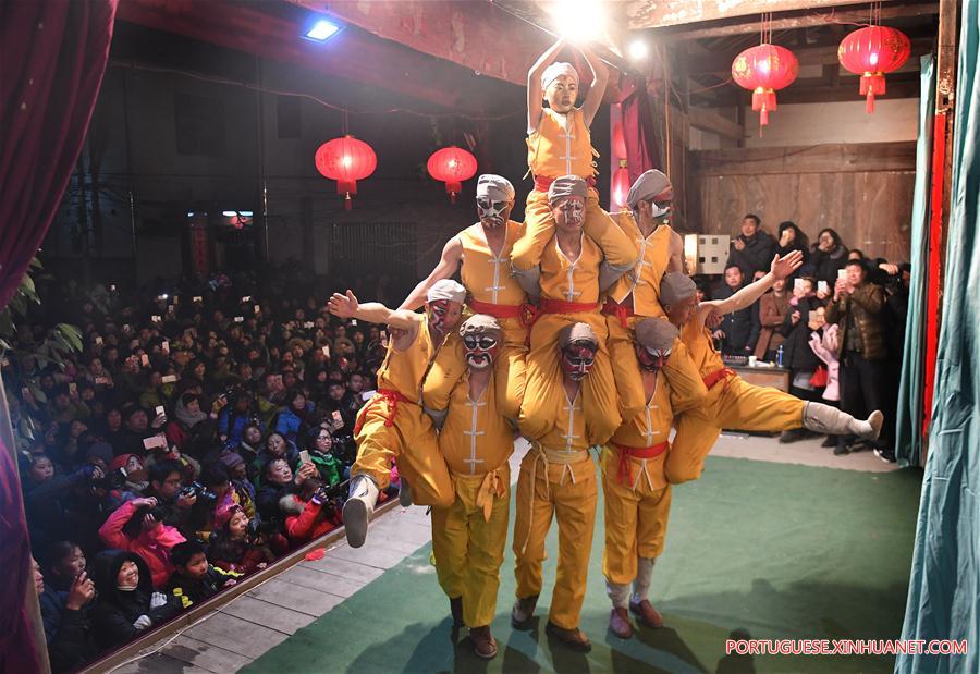 Celebra??es do Festival das Lanternas s?o realizadas em Anhui no leste da China