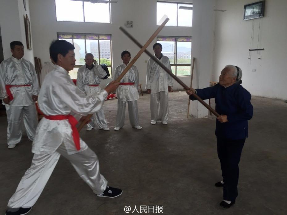 Insólito: “Avó Kung-fu” pratica artes marciais aos 94 anos
