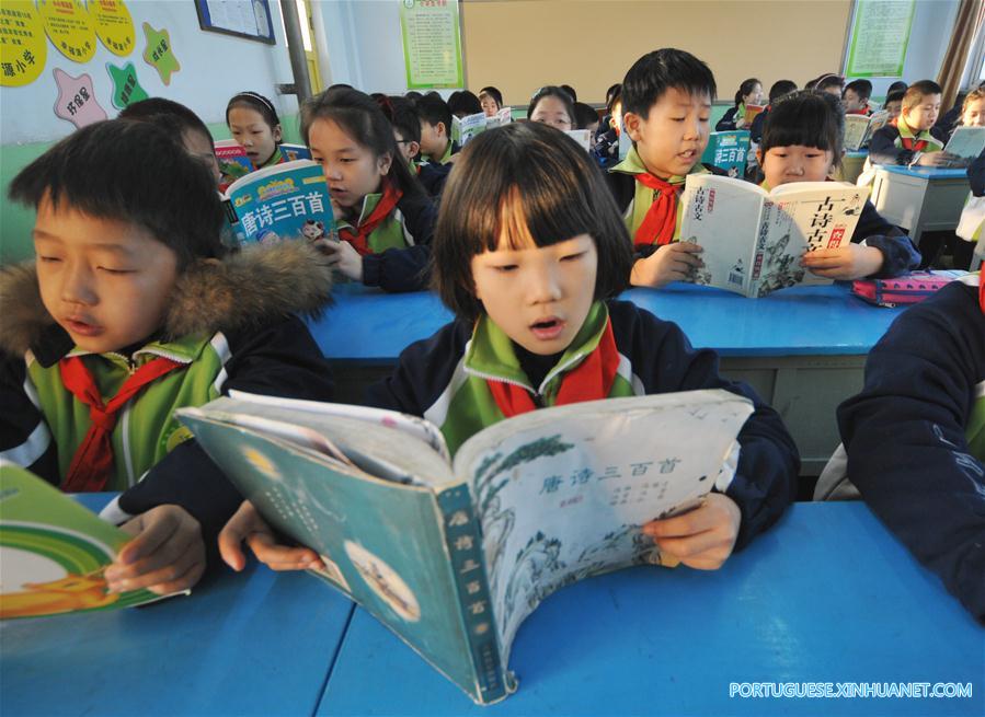 Come?a o novo semestre letivo nas escolas chinesas