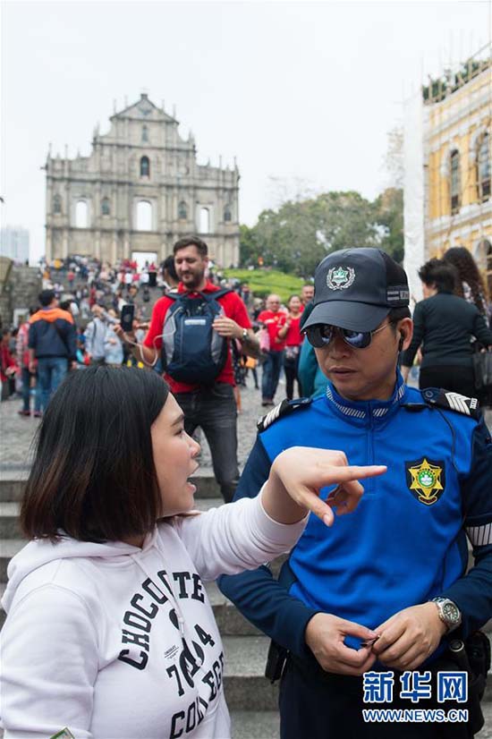 Polícia de turismo entra ao servi?o em Macau