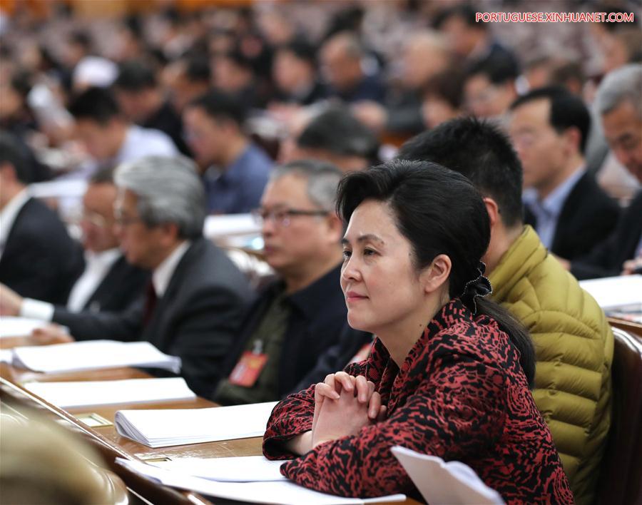 Segunda reuni?o plenária da 5a sess?o do 12o Comitê Nacional da CCPPCh é realizada em Beijing