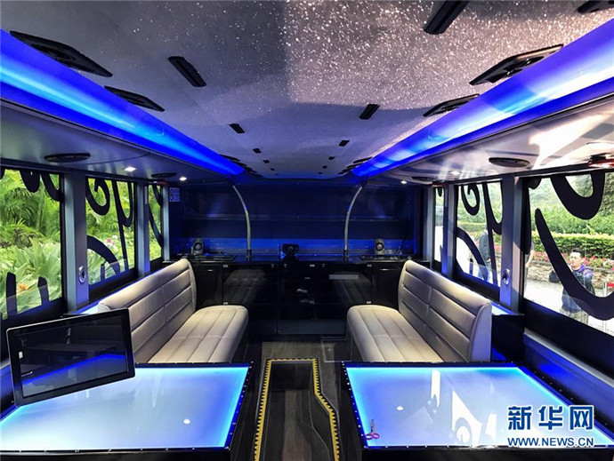 Hong Kong lan?a ?nibus-restaurante para promover turismo